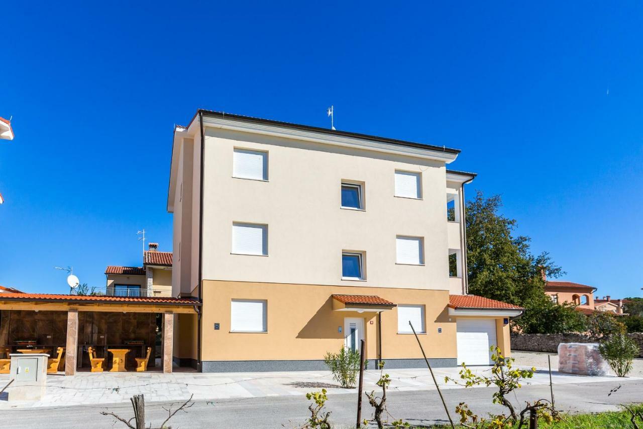 Dragan K3 Hotel Medulin Kültér fotó